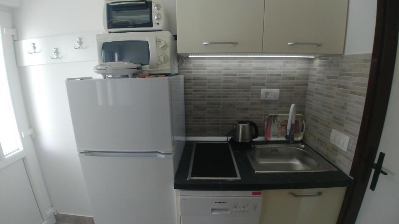 Apartments Marija Bajto Nečujam Εξωτερικό φωτογραφία